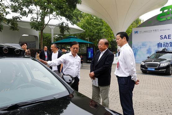 SAE International中国首届自动驾驶公众体验活动在沪举行 —— 中国经验对接世界标准 